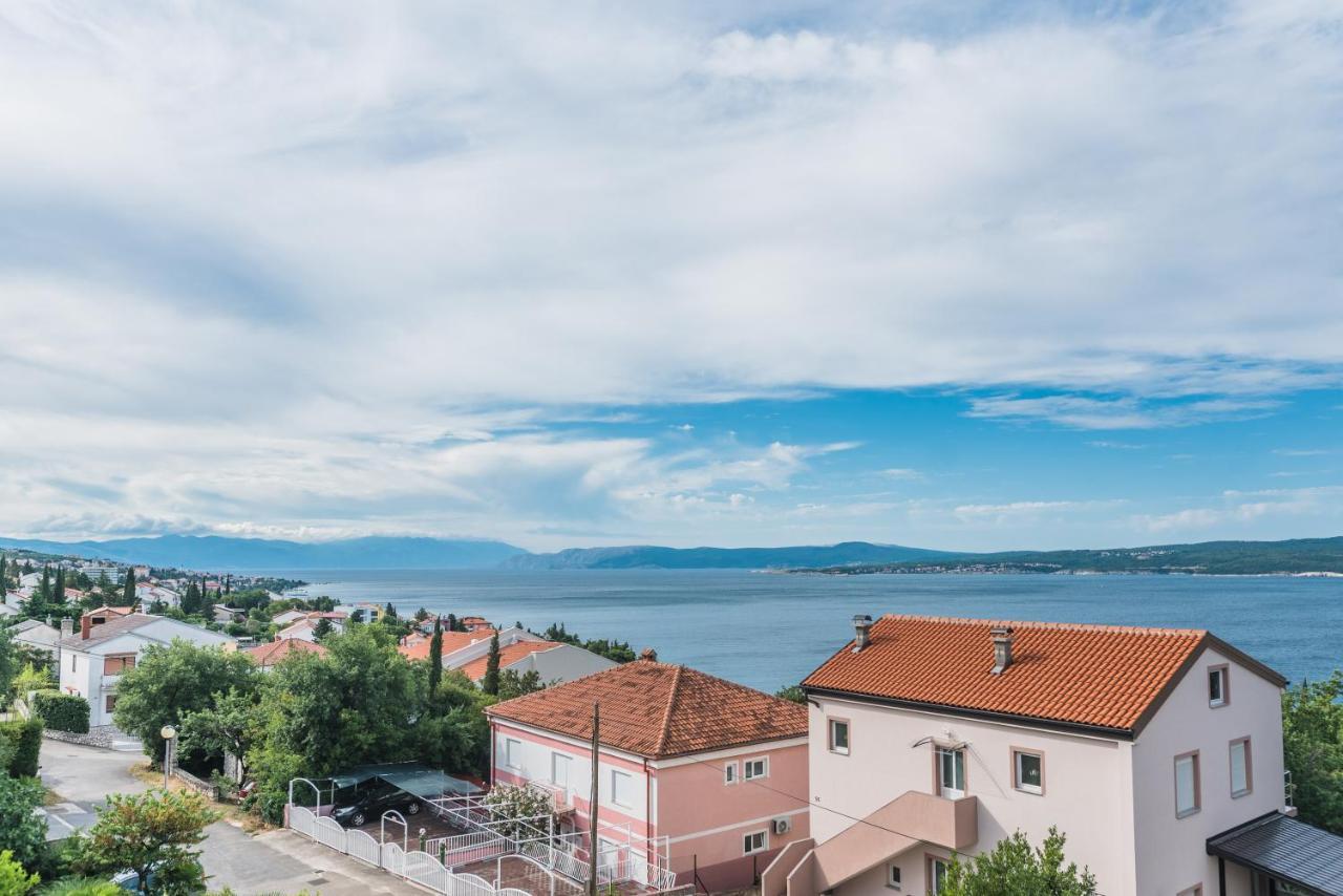 Apartments Ivana Dramalj Bagian luar foto