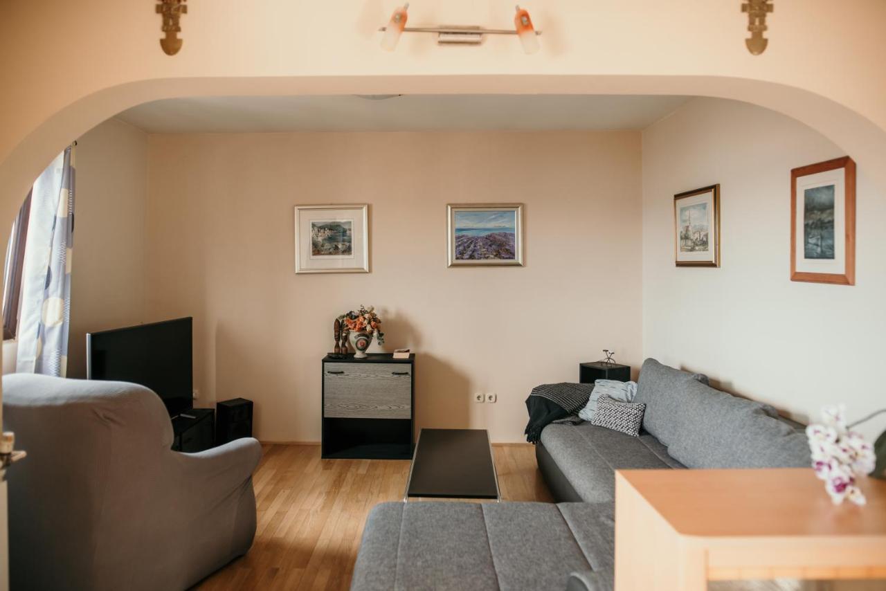 Apartments Ivana Dramalj Bagian luar foto