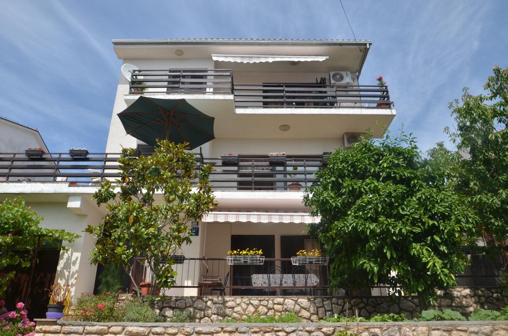 Apartments Ivana Dramalj Bagian luar foto