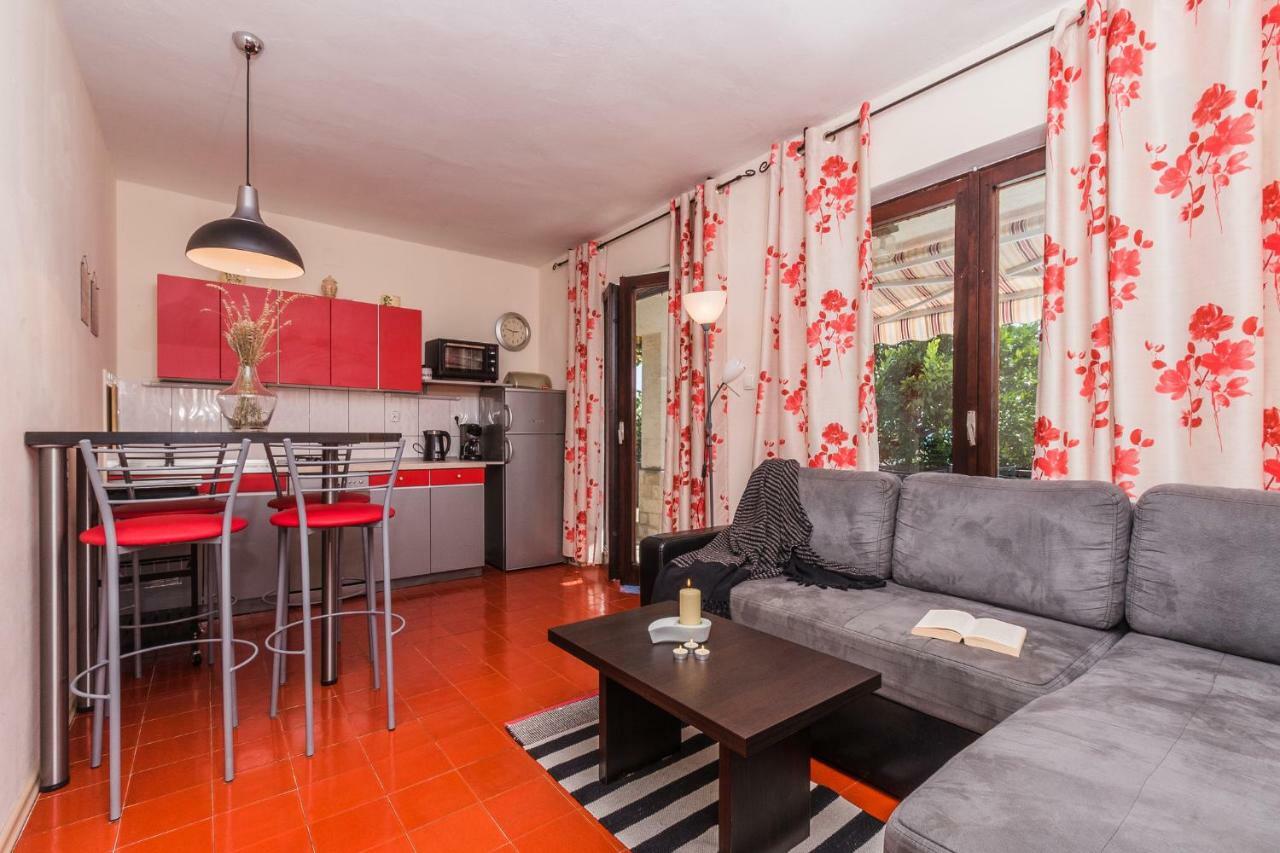Apartments Ivana Dramalj Bagian luar foto